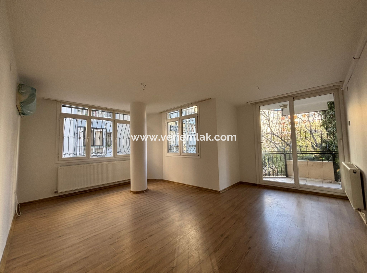 Alsancak Private Health Relative 3 1 Combi Flat For Rent!