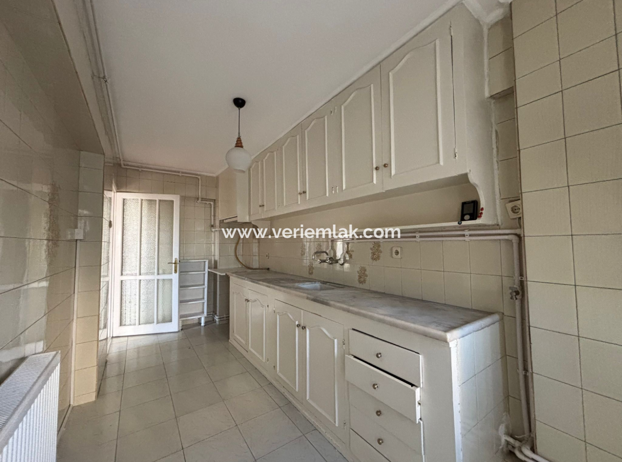 Corner 2 1 Combi Boiler Rental Apartment In Alsancak Mimar Sinan