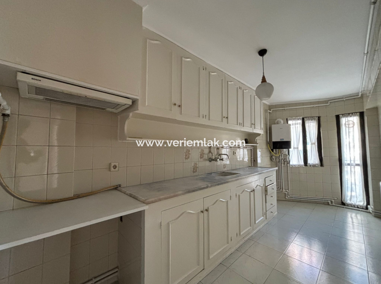 Corner 2 1 Combi Boiler Rental Apartment In Alsancak Mimar Sinan