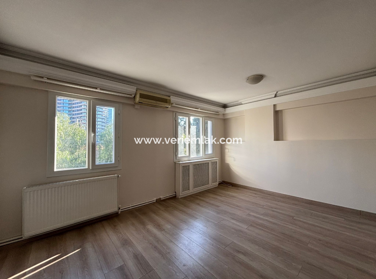 Corner 2 1 Combi Boiler Rental Apartment In Alsancak Mimar Sinan