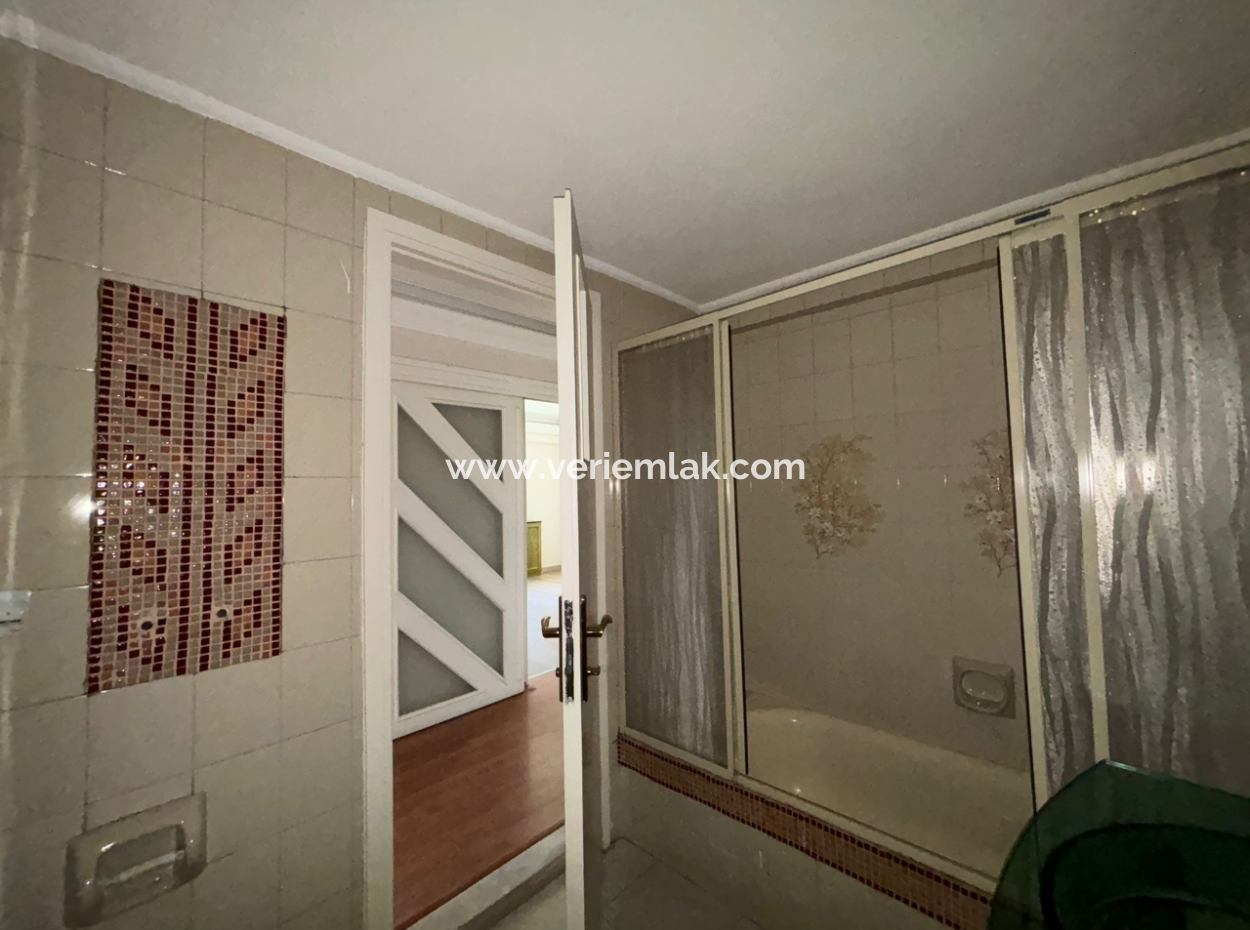 Corner 2 1 Combi Boiler Rental Apartment In Alsancak Mimar Sinan