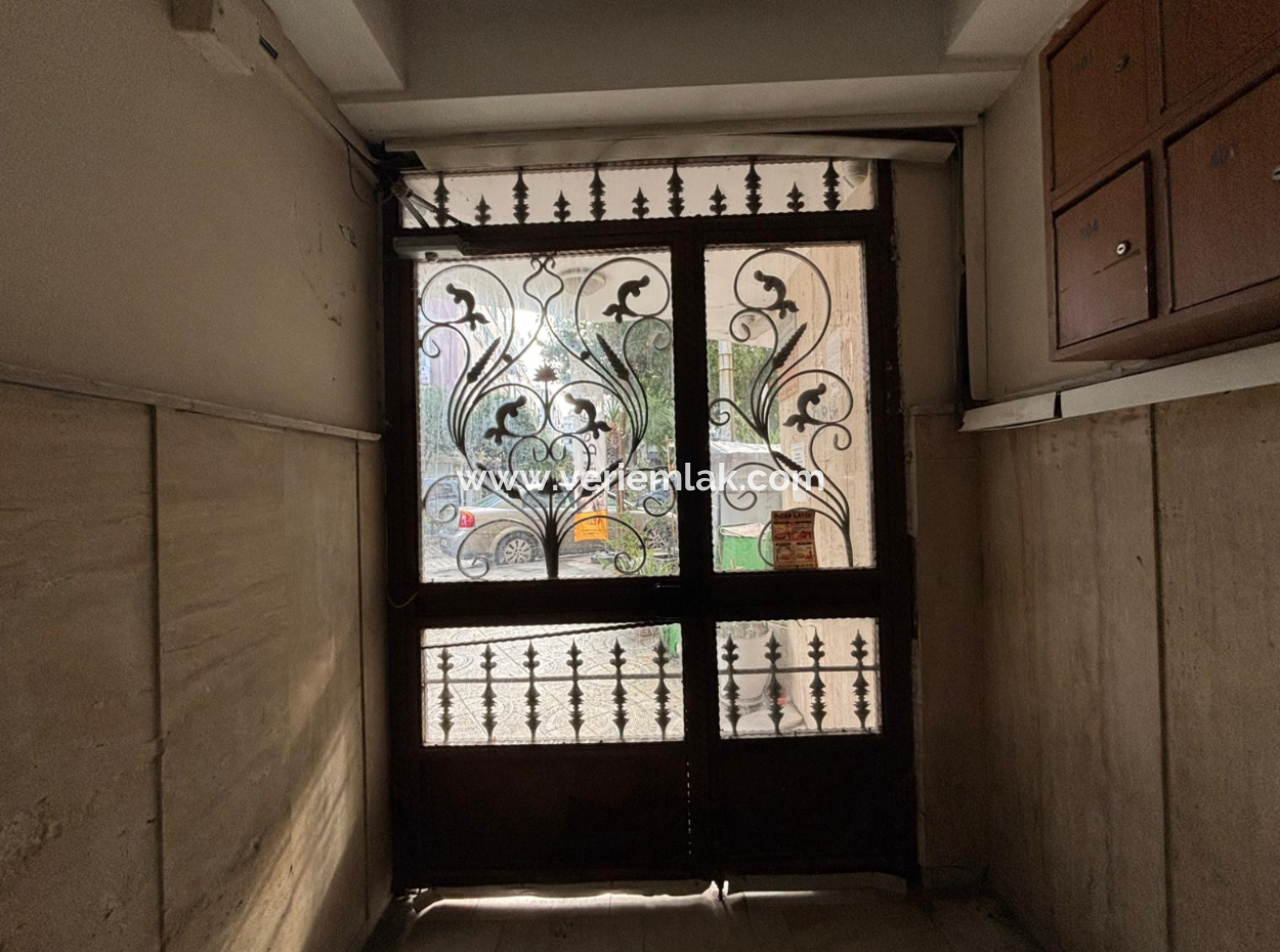 1 1 Corner Office / Flat For Rent On Alsancak Architect Sinan Street!