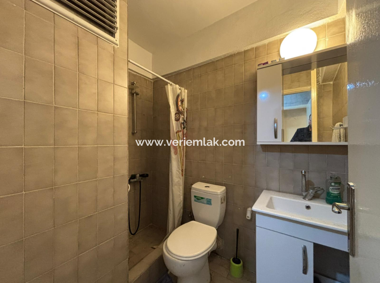 1 1 Corner Office / Flat For Rent On Alsancak Architect Sinan Street!