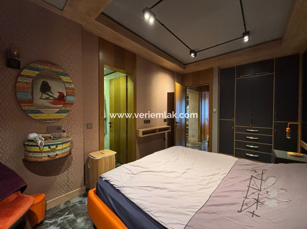 Luxury 2 1 Furnished Flat For Sale Near Alsancak Talatpaşa Boulevard!