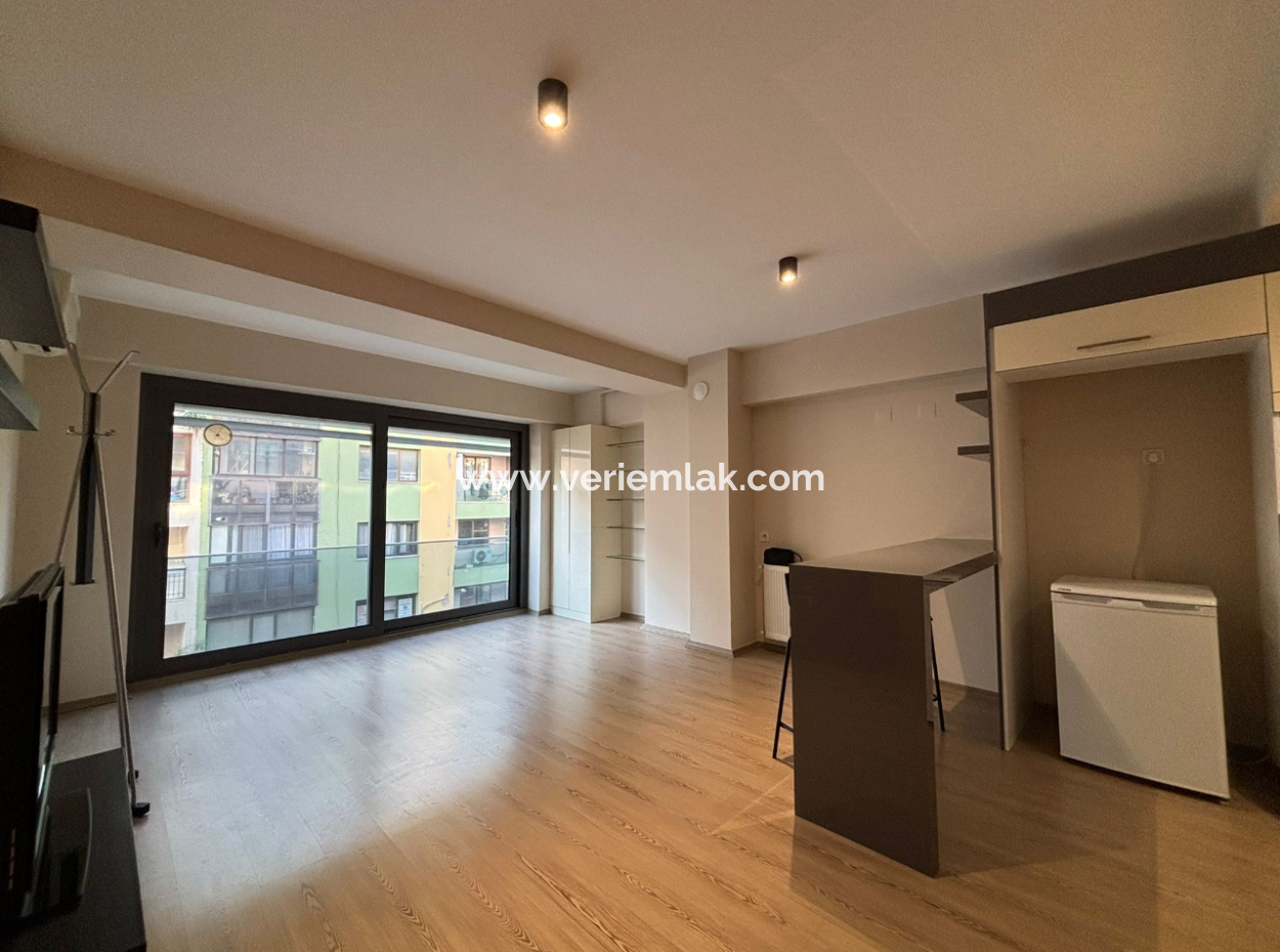 1 1 Flat For Rent Near Dünya Eye Hospital In Alsancak New Building!
