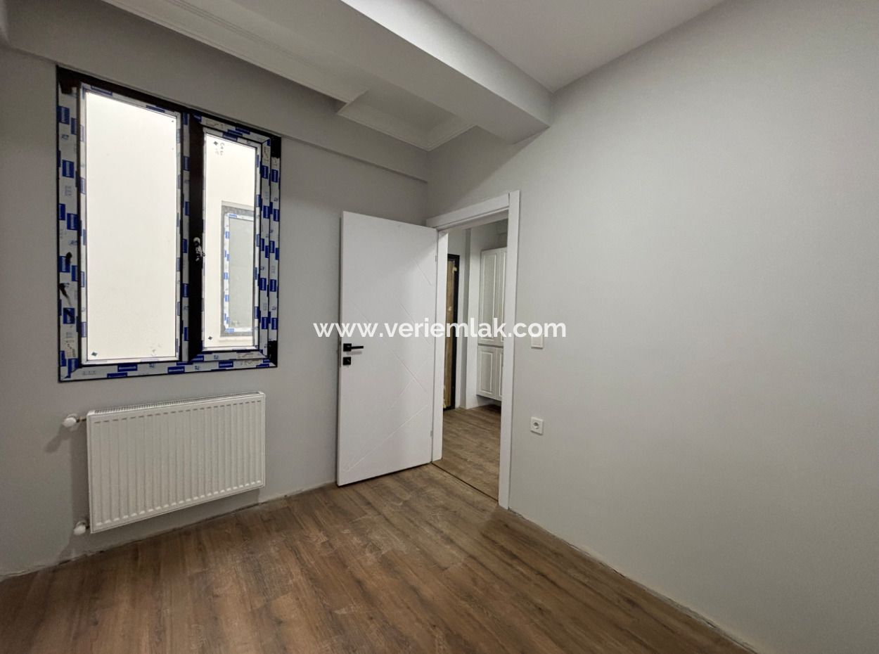 2 Room 1 Living Room Flat For Sale With Wide Façade In Seferihisar Turabiye