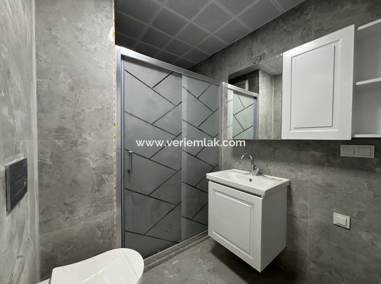 2 Room 1 Living Room Flat For Sale With Wide Façade In Seferihisar Turabiye