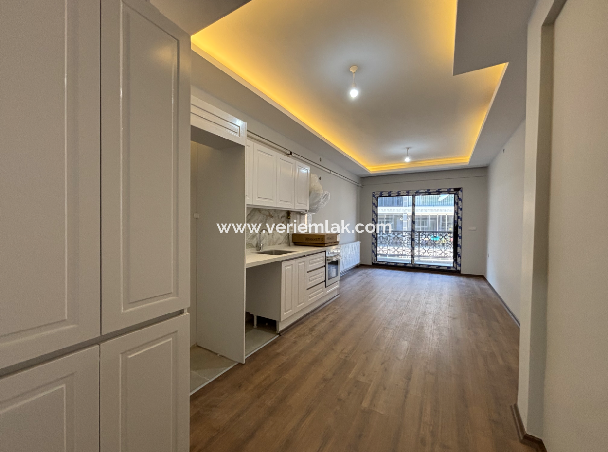 1 1 Flat With Balcony For Sale In Seferihisar Turabiye