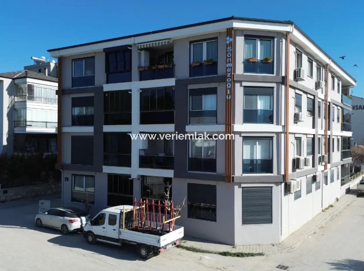 Spacious 3 1 Flat With Corner Location In Seferihisar Çolakibrahimbey
