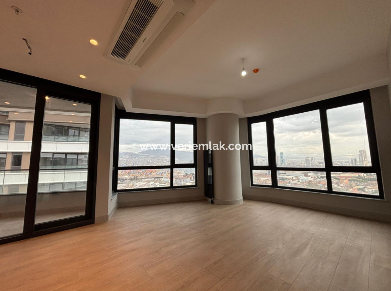 Alsancak Evora Project 2 1 15Th Floor Sea View Flat For Rent!