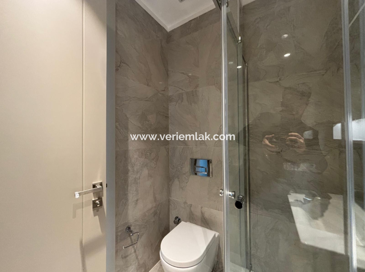 Alsancak Evora Project 2 1 15Th Floor Sea View Flat For Rent!