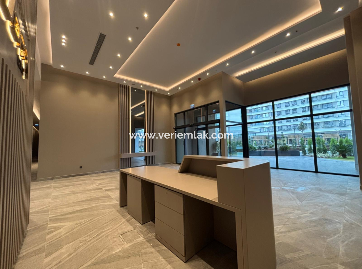 Alsancak Evora Project 2 1 15Th Floor Sea View Flat For Rent!