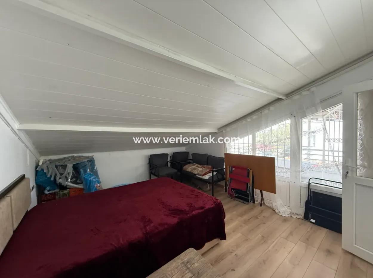 Villa For Sale In Seferihisar Akarca Atakum Sitesi With Sea View From The Garden