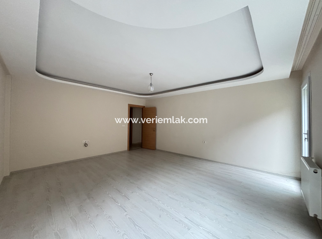 Seferihisar Hidirlik Neighborhood Garden Layout Natural Gas For Rent 3 1 Flats