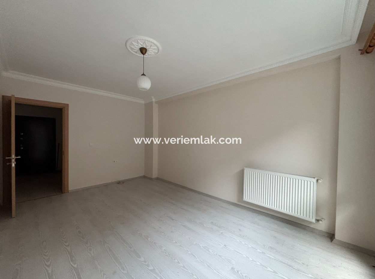 Seferihisar Hidirlik Neighborhood Garden Layout Natural Gas For Rent 3 1 Flats