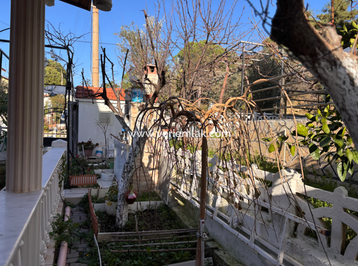 3 1 Villas For Sale In A Site In Seferihisar Akarca