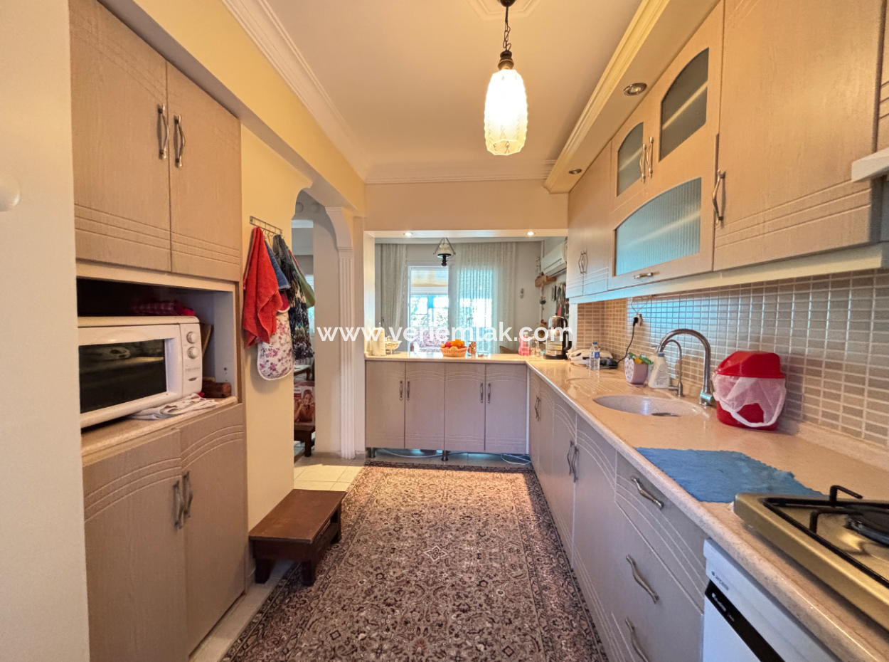 3 1 Villas For Sale In A Site In Seferihisar Akarca