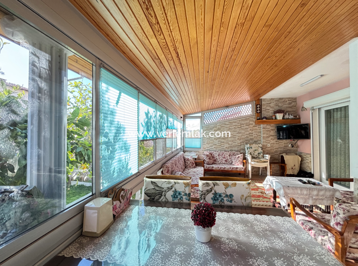 3 1 Villas For Sale In A Site In Seferihisar Akarca