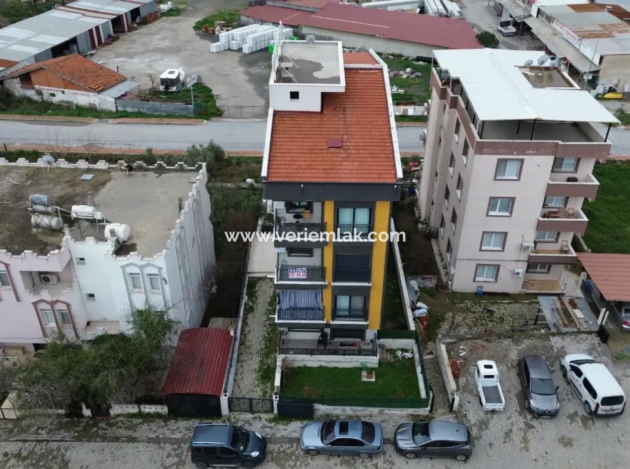 Spacious 1 1 Apartment In Seferihisar Camikebir District, Close To İzmir Street