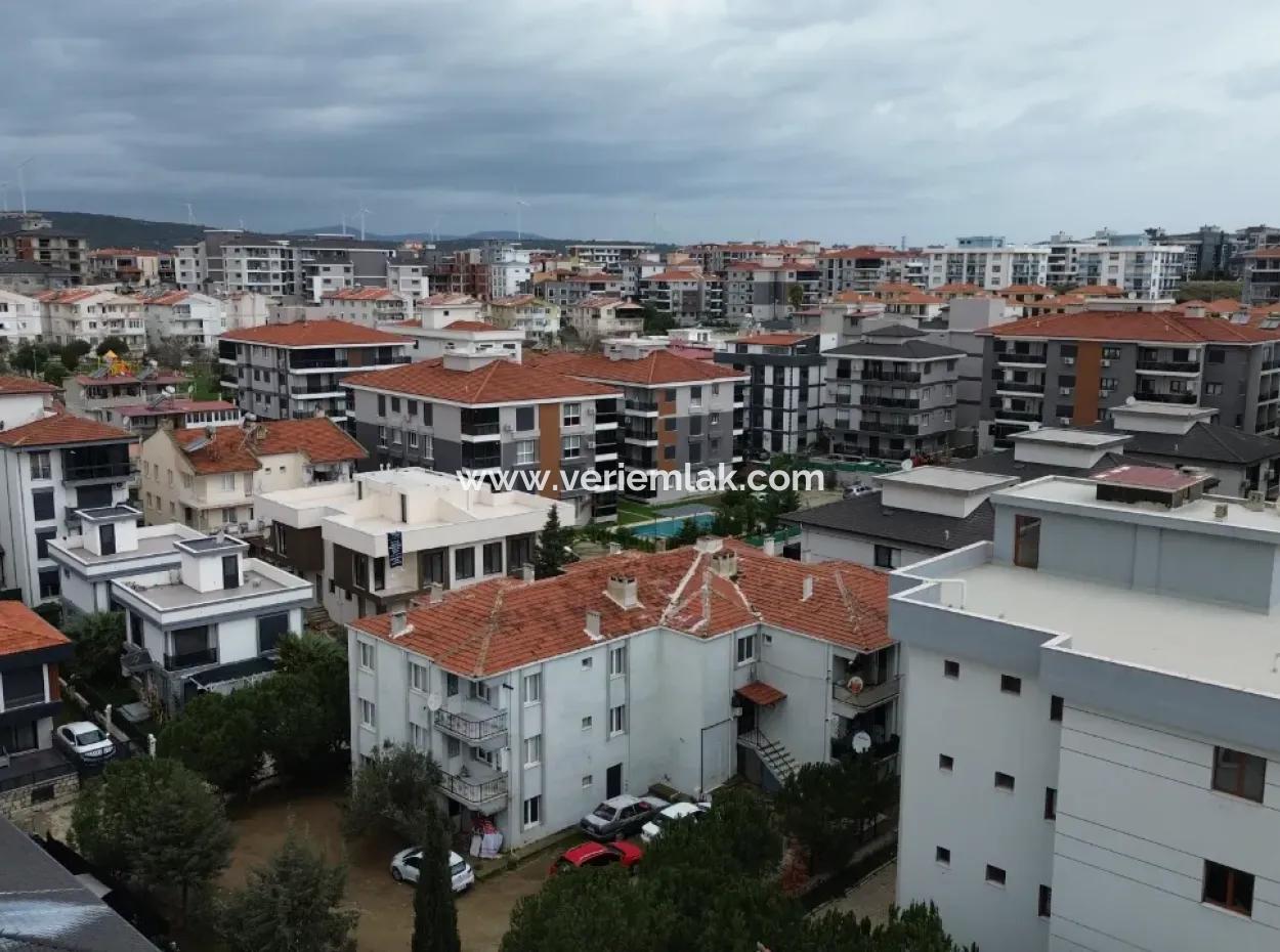 Spacious 1 1 Apartment In Seferihisar Camikebir District, Close To İzmir Street