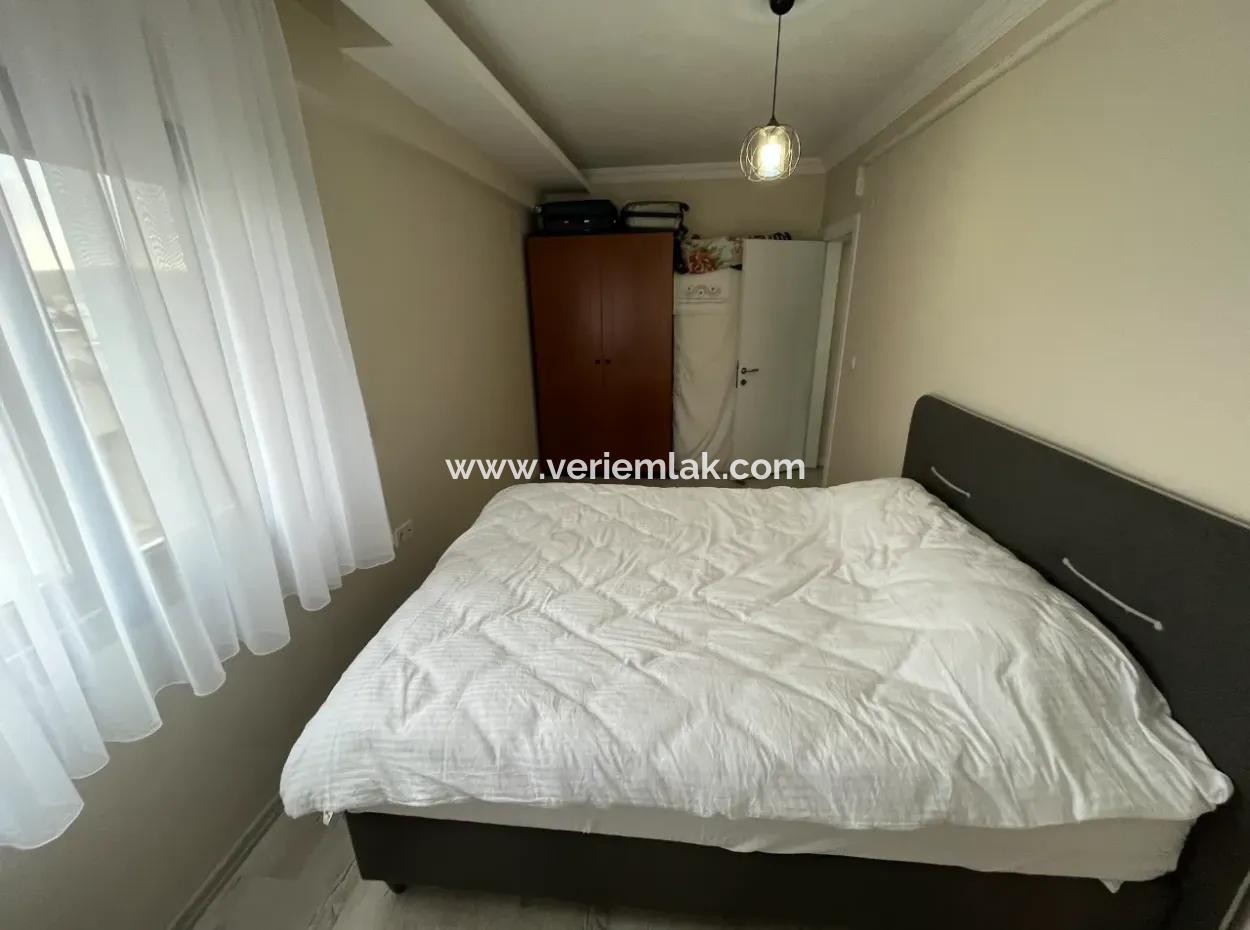 Spacious 1 1 Apartment In Seferihisar Camikebir District, Close To İzmir Street