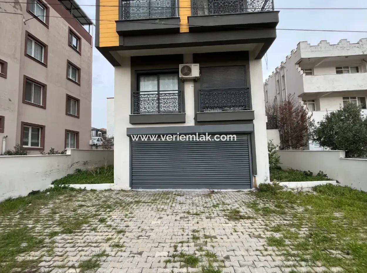 Spacious 1 1 Apartment In Seferihisar Camikebir District, Close To İzmir Street