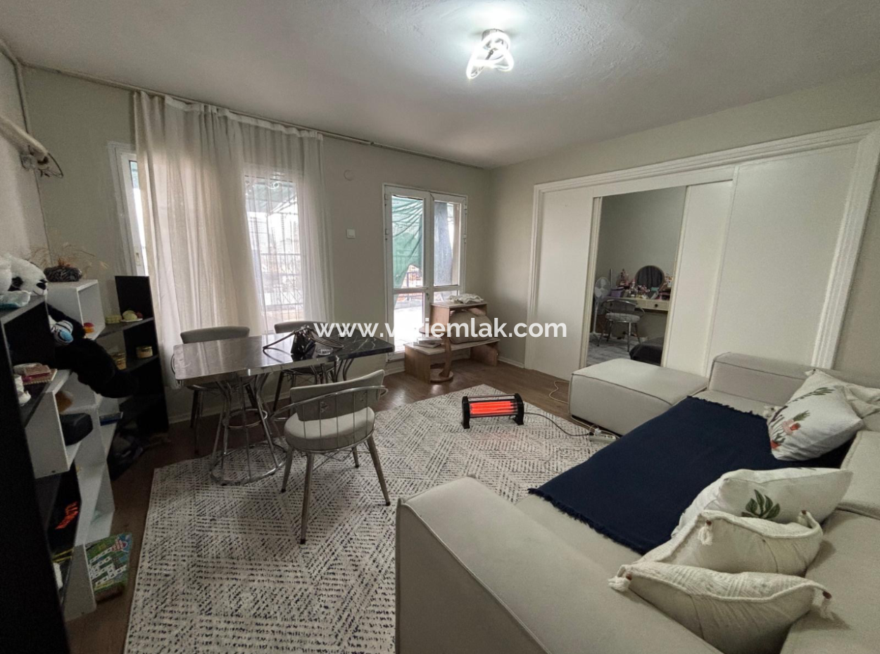 Alsancak Cyprus Martyrs 3 1 Terrace 1St Floor Terrace Workplace / Office For Rent