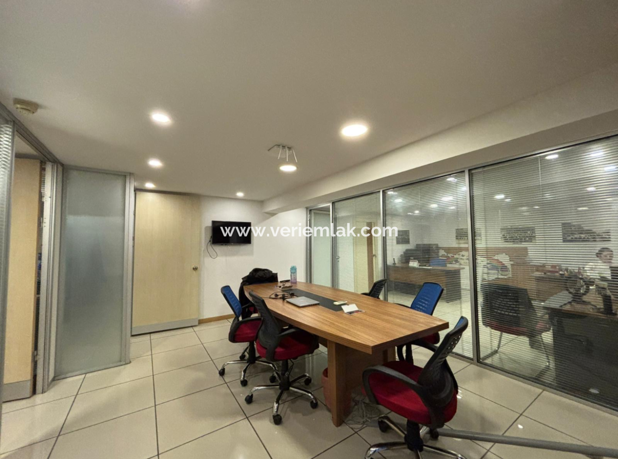 Alsancak Cyprus Martyrs Full Floor 225M2 4Th Floor Workplace For Rent