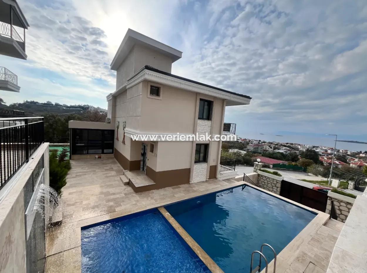 Brand New 3 1 Villas In A Sea View, Pool Site In Seferihisar Akarca