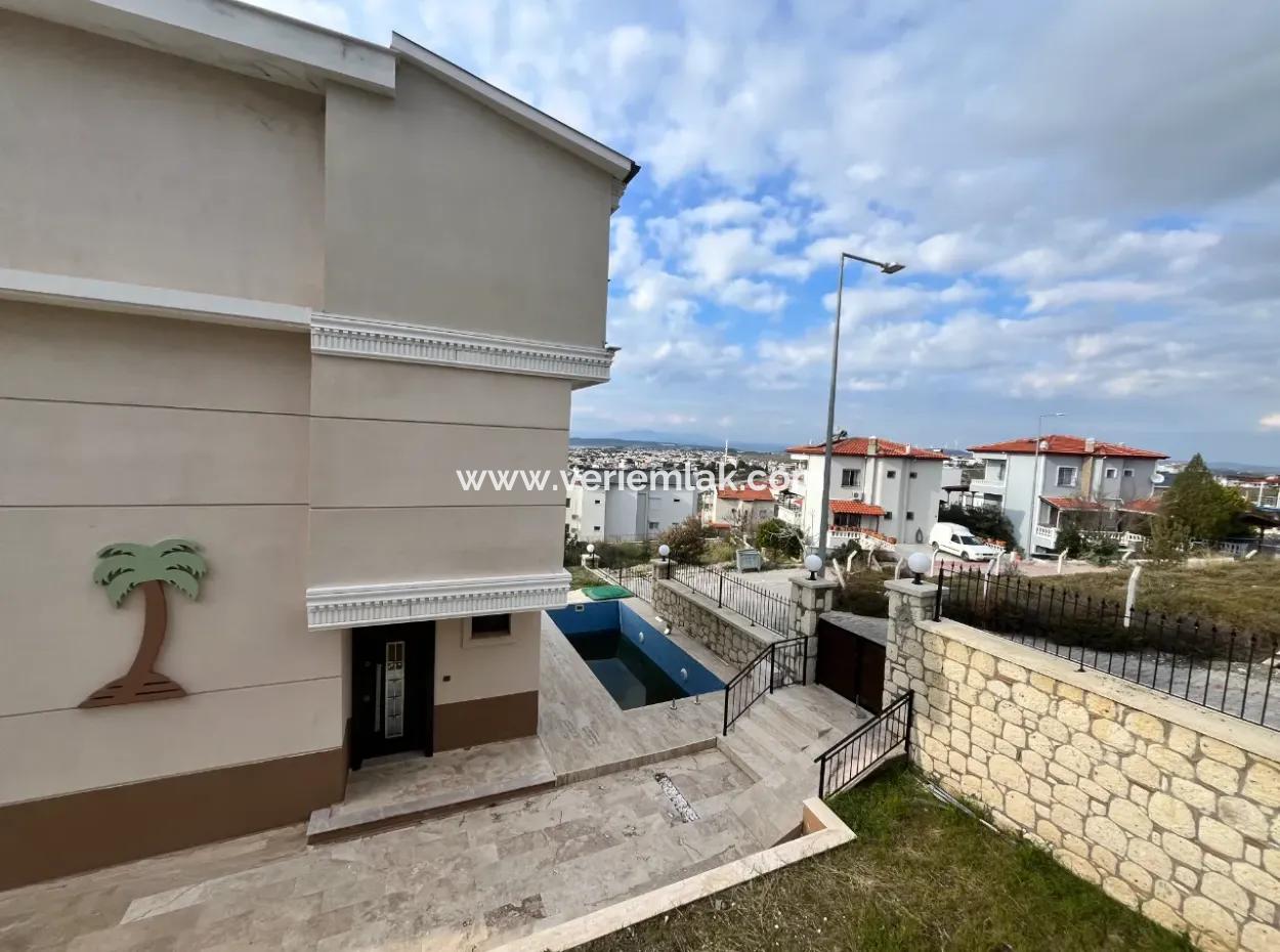 Brand New 3 1 Villas In A Sea View, Pool Site In Seferihisar Akarca