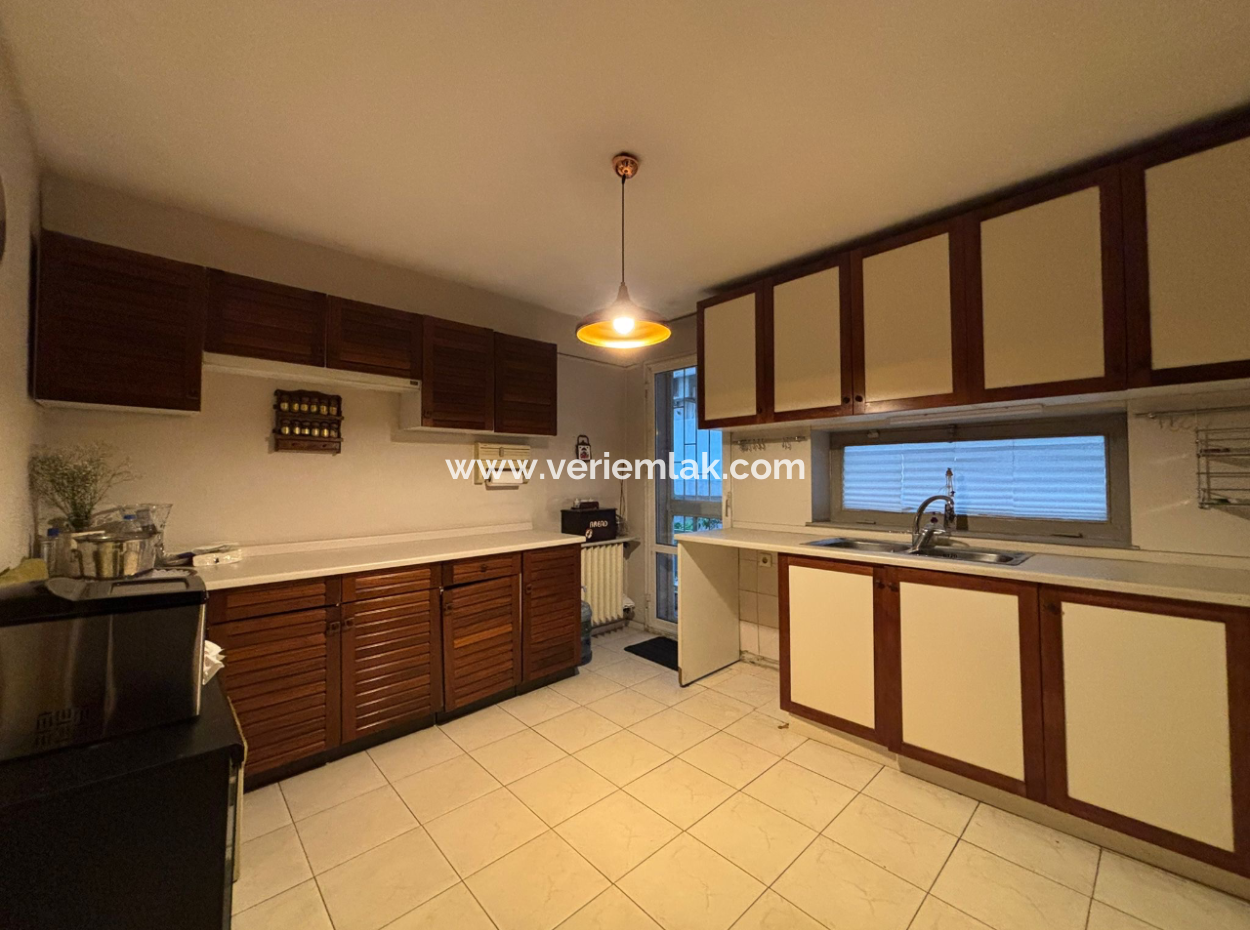 Centrally Located, Spacious And Useful 4 1 Apartment For Rent On Mustafa Enver Bey Street In Alsancak.