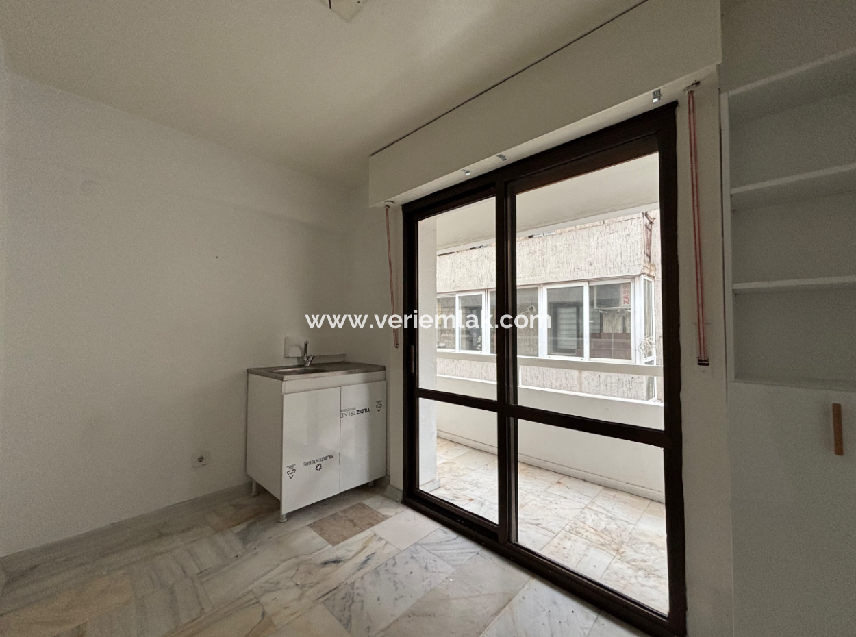 3 1 Free Workplace For Rent With Parking In Alsancak Kültür Neighborhood!