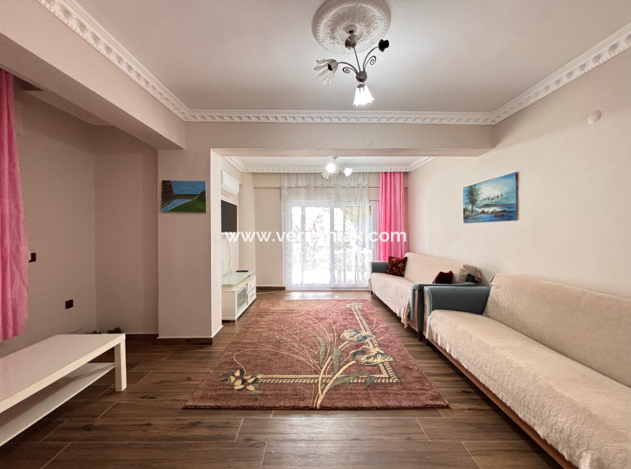 Furnished Villa For Rent With Large Garden In Çeşme Alaçati