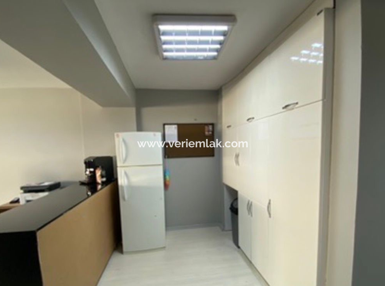 Office/Office For Rent On Alsancak Kibris Şehitleri Street With Indoor Parking, Wc, Kitchen