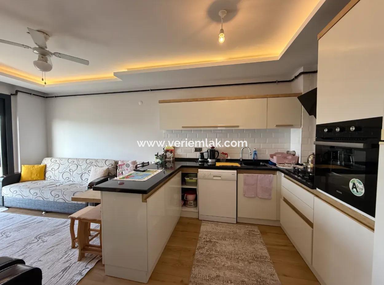 Seferihisar Camikebir Neighborhood – In The Center, 1 1 Flat With Balcony For Sale