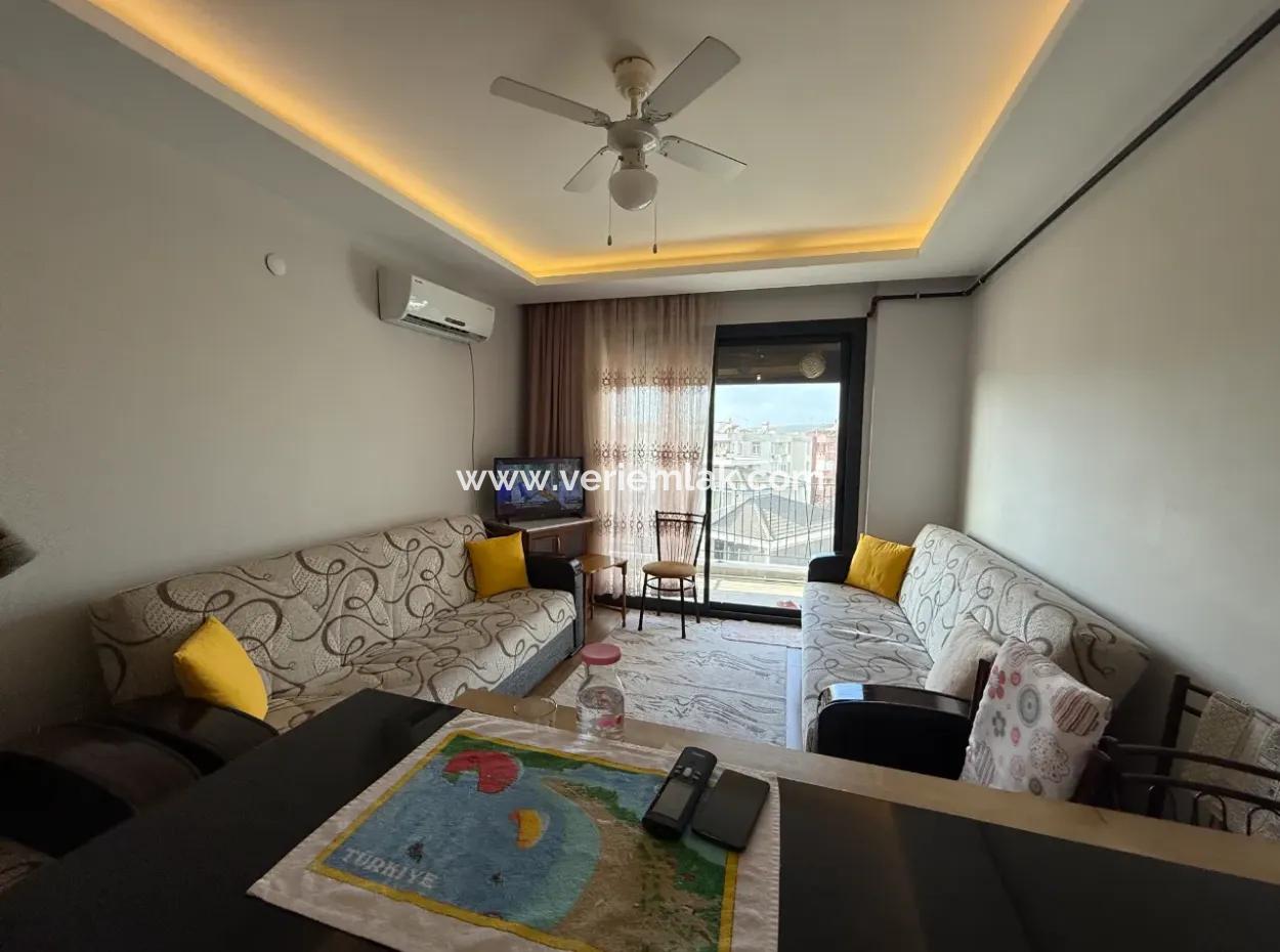 Seferihisar Camikebir Neighborhood – In The Center, 1 1 Flat With Balcony For Sale