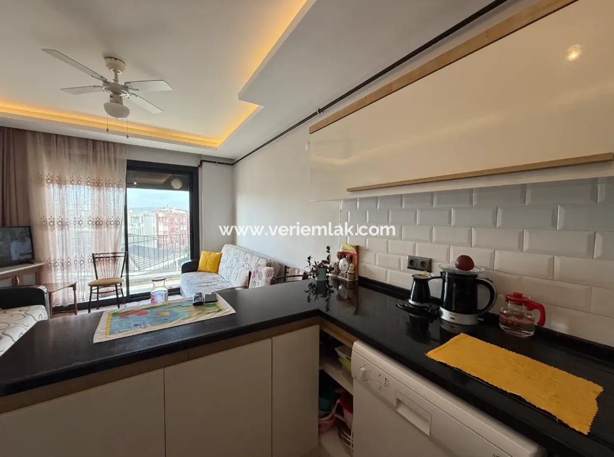Seferihisar Camikebir Neighborhood – In The Center, 1 1 Flat With Balcony For Sale