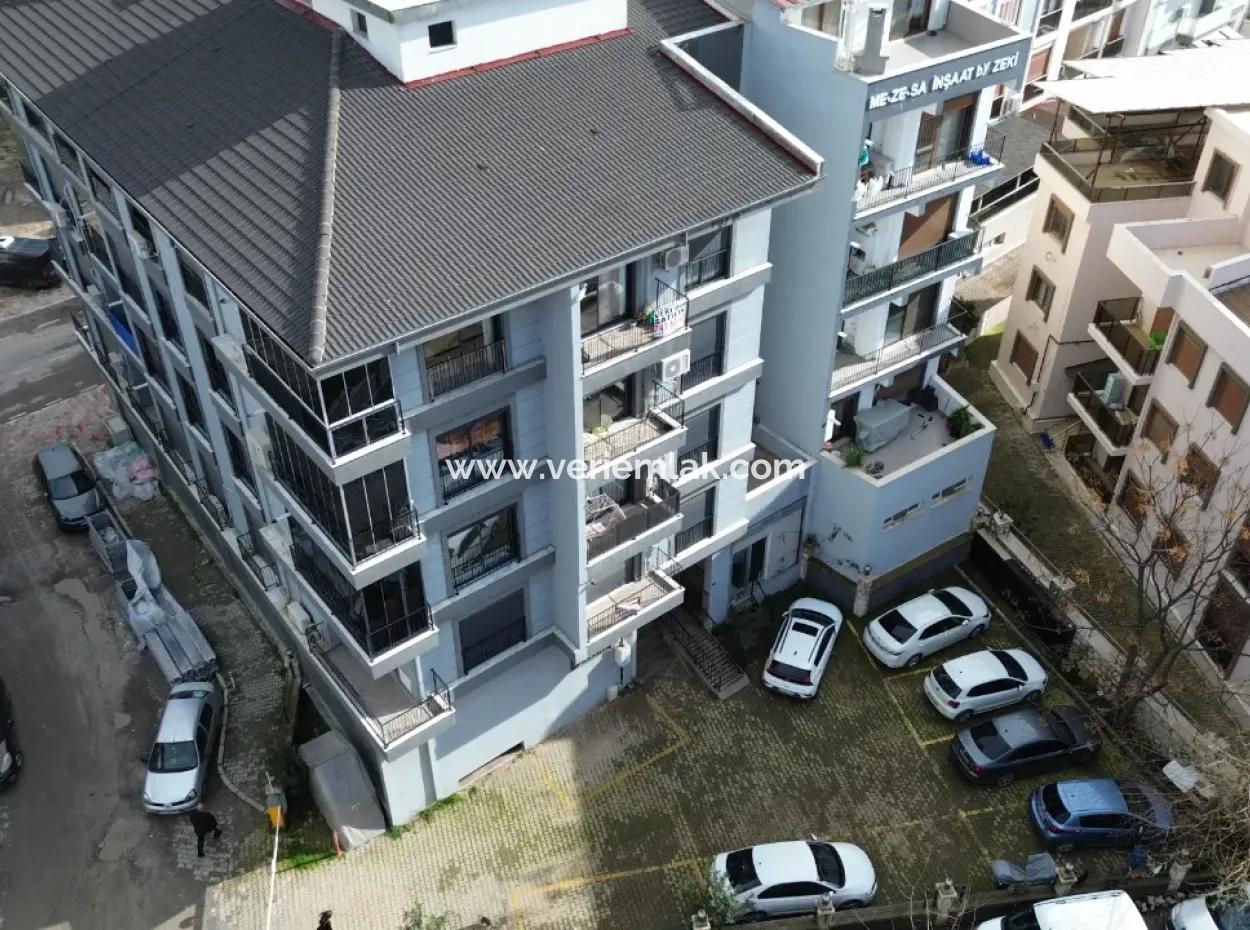 Seferihisar Camikebir Neighborhood – In The Center, 1 1 Flat With Balcony For Sale