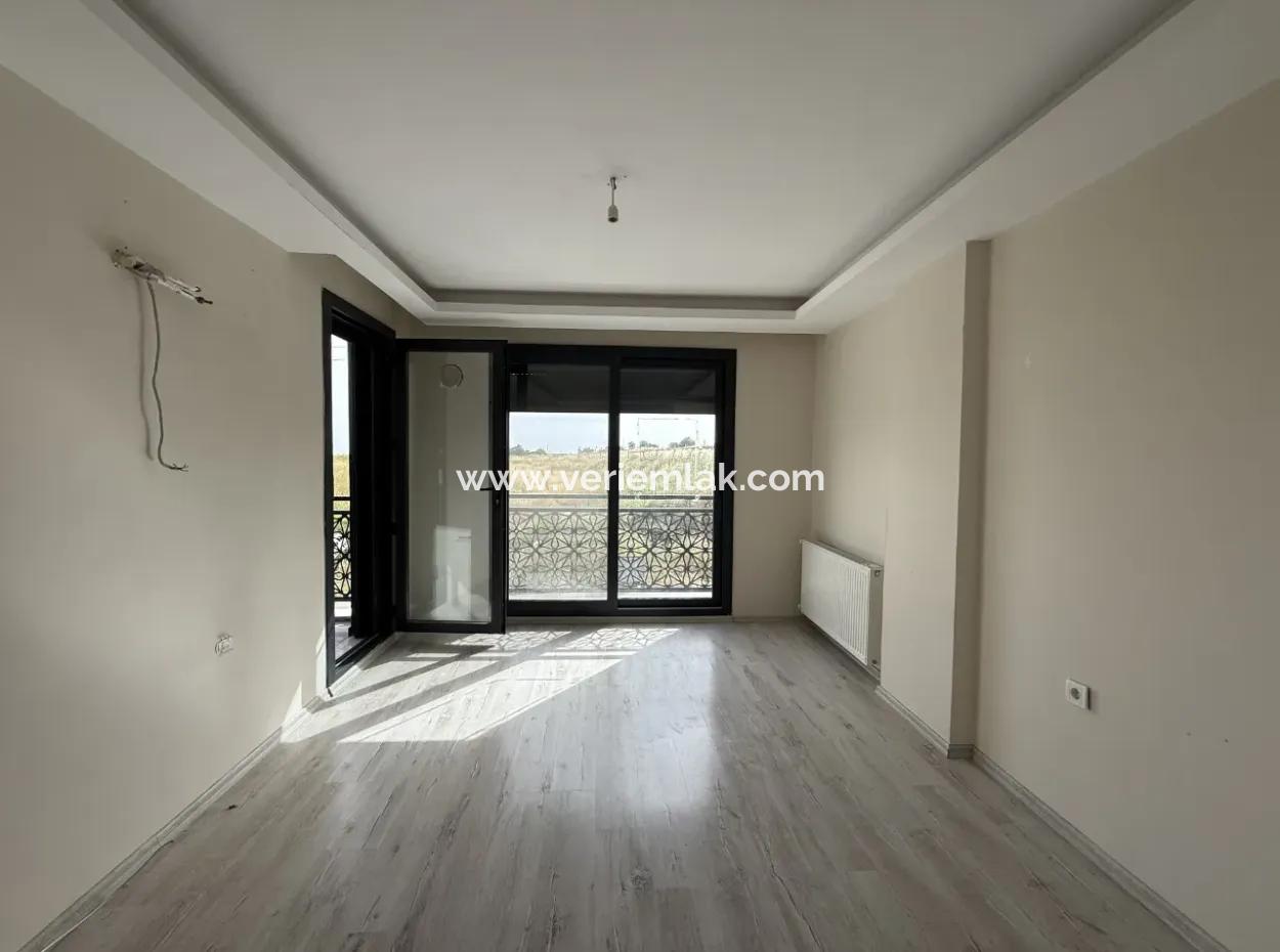 2 1 Flats For Sale In Seferihisar Camiikebir Neighborhood – Gözsüzler Street