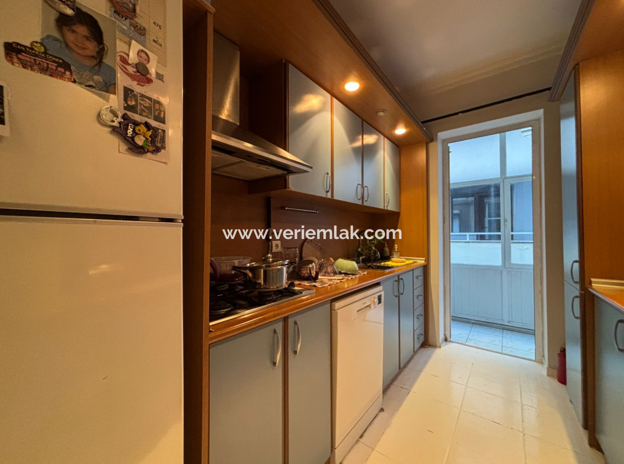 2Nd Floor Combi 3 1 Flat For Rent With Parking Near Alsancak Libas!