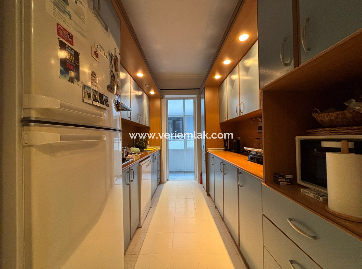 2Nd Floor Combi 3 1 Flat For Rent With Parking Near Alsancak Libas!
