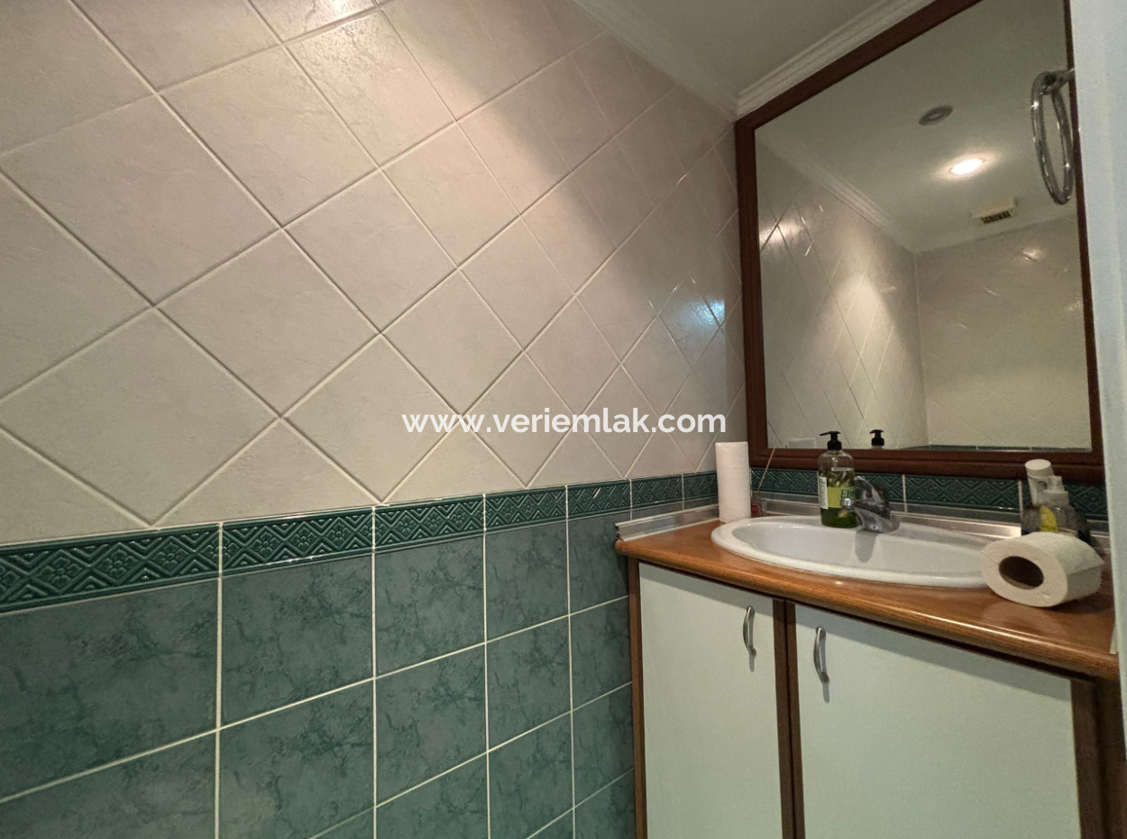 2Nd Floor Combi 3 1 Flat For Rent With Parking Near Alsancak Libas!