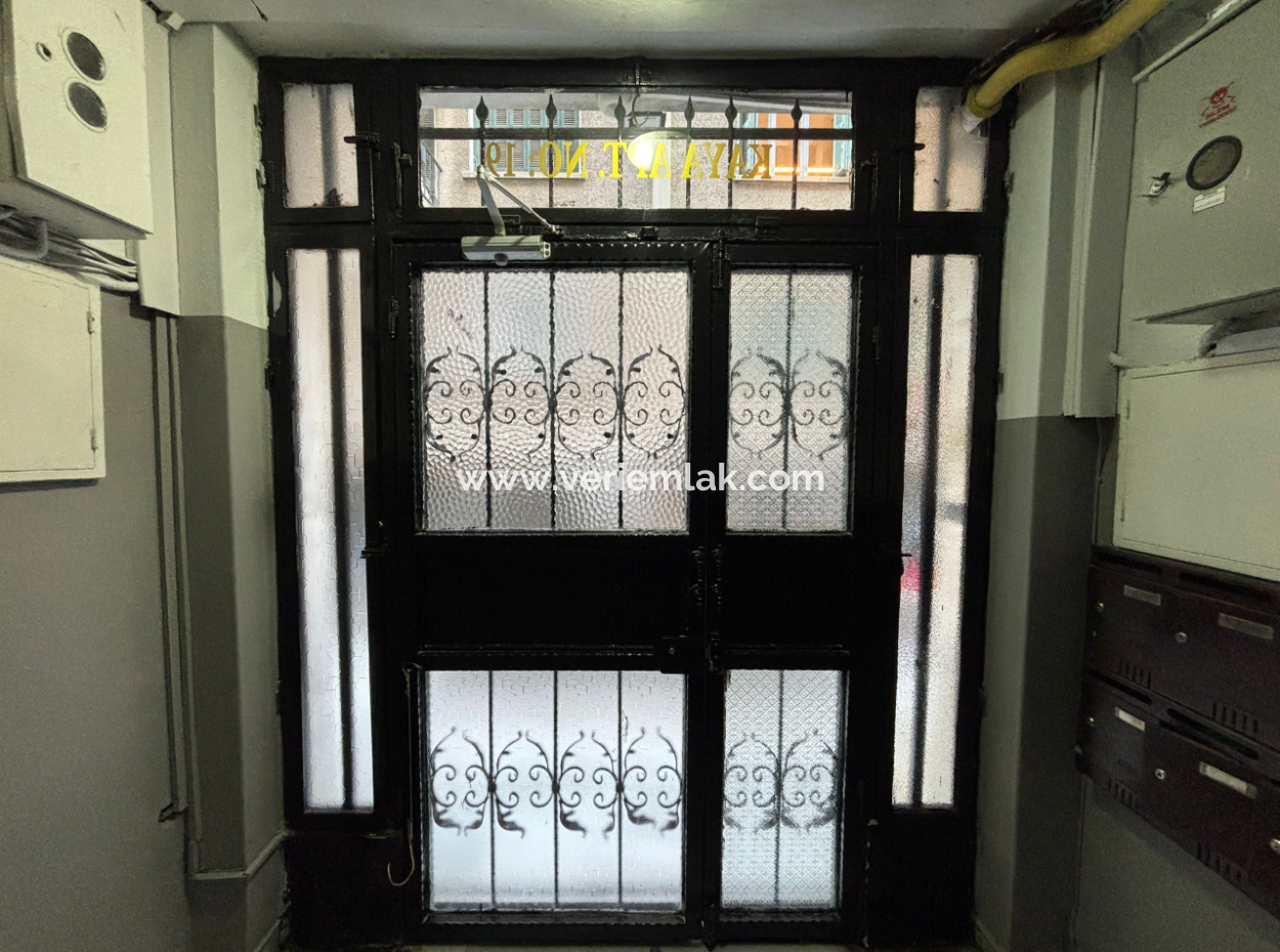 2Nd Floor Combi 3 1 Flat For Rent With Parking Near Alsancak Libas!