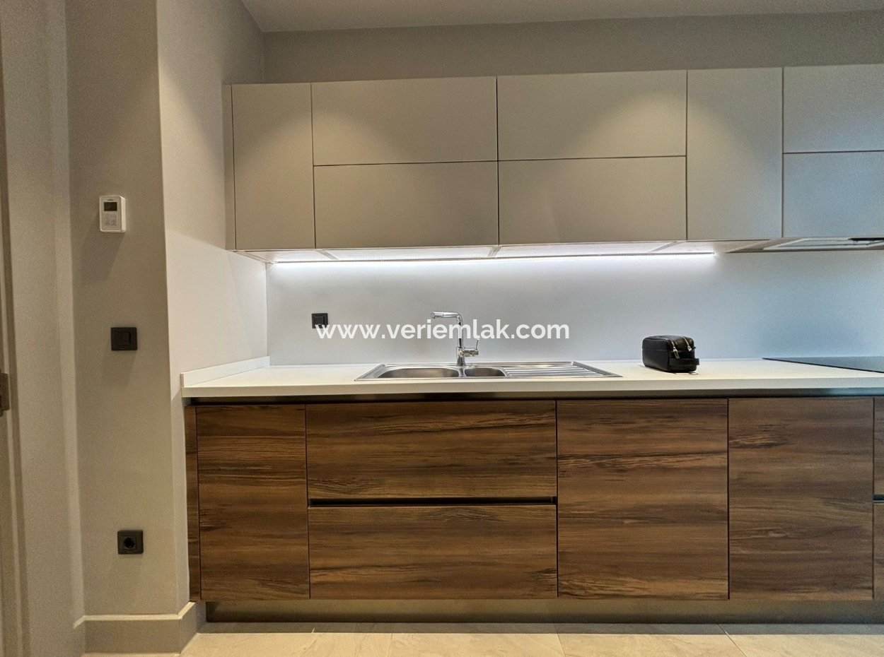 19Th Floor 3 1 120 M2 Sea View Flat For Rent In Alsancak Evora Project