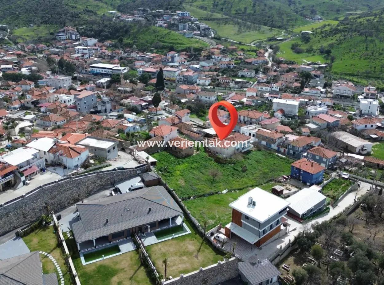 3 1 Apartment For Sale In Ulamış From Veri! 1/2 Of The Detached House Is On Sale!