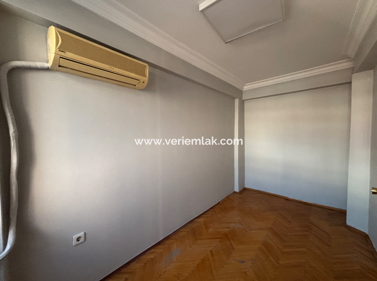 Corner Opposite Alsancak State Hospital 2 1 Workplace For Rent / Office