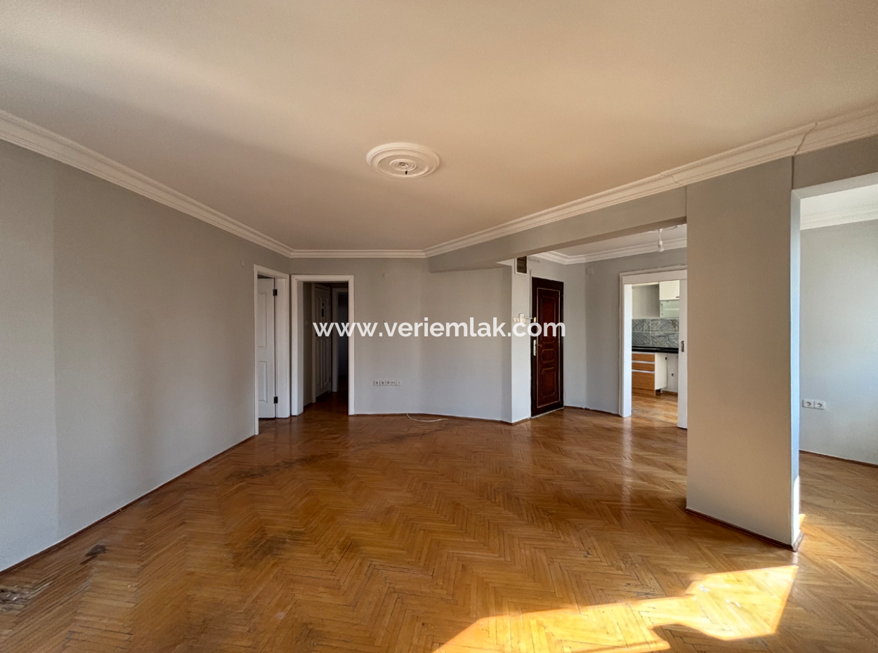 Corner Opposite Alsancak State Hospital 2 1 Workplace For Rent / Office