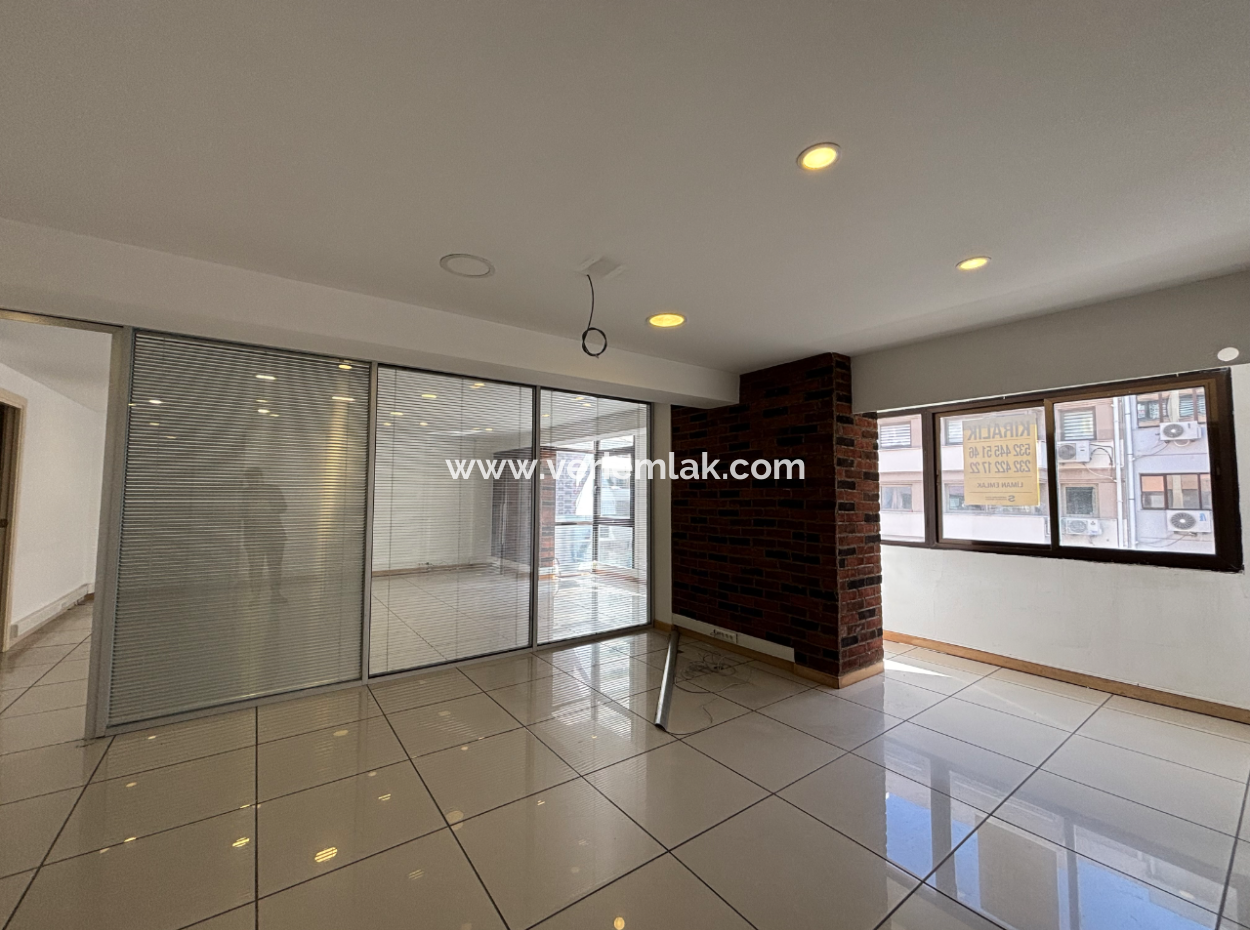 Alsancak Cyprus Martyrs Full Floor 225M2 4Th Floor Workplace For Rent