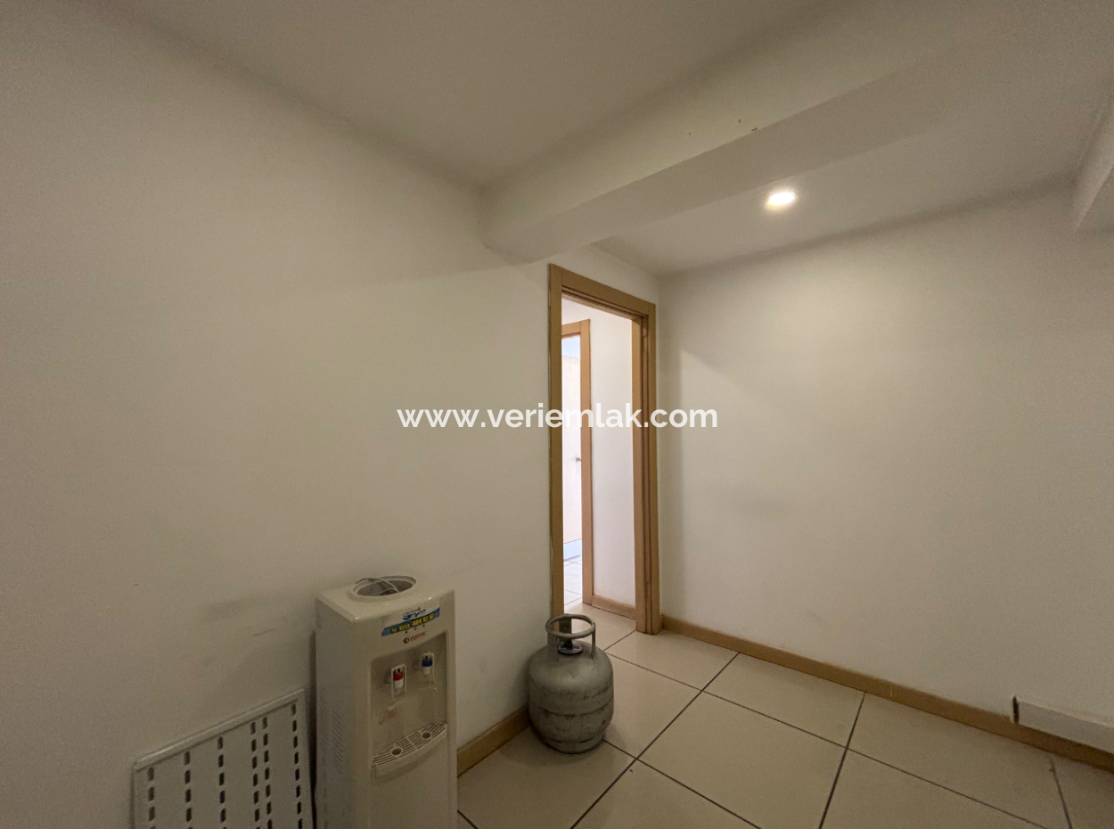 Alsancak Cyprus Martyrs Full Floor 225M2 4Th Floor Workplace For Rent