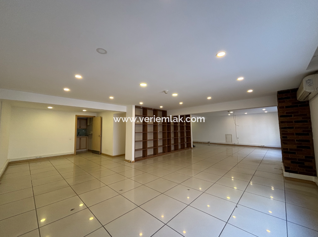 Alsancak Cyprus Martyrs Full Floor 225M2 4Th Floor Workplace For Rent